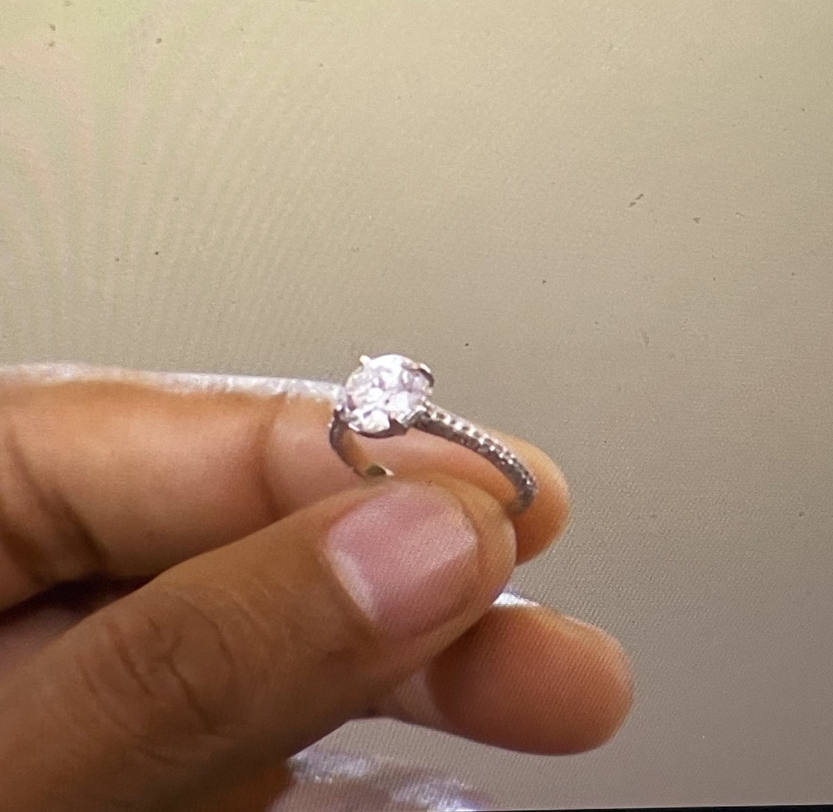 The biggest shocker so far is that Neil Lane actually brought nice rings this season!
#TheBachelor