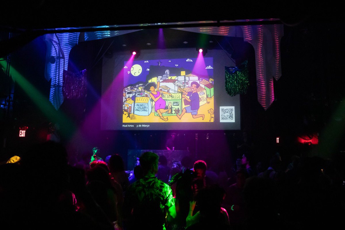 Meu NFT ‘3 de Março’ no telão do Carnaval em NYC! Obrigado, Nova York! <a href="/GroupDotBR/">Group Dot BR - NY's only Brazilian theater company</a> &amp; <a href="/TezosCommons/">Tezos Commons</a> !