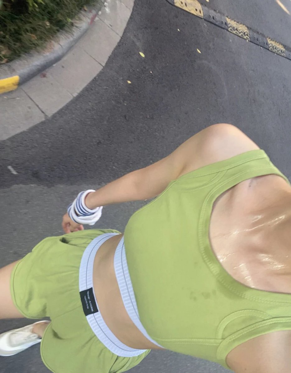 運動が終わったけど、私の幸せは今始まったばかり！🌿💪