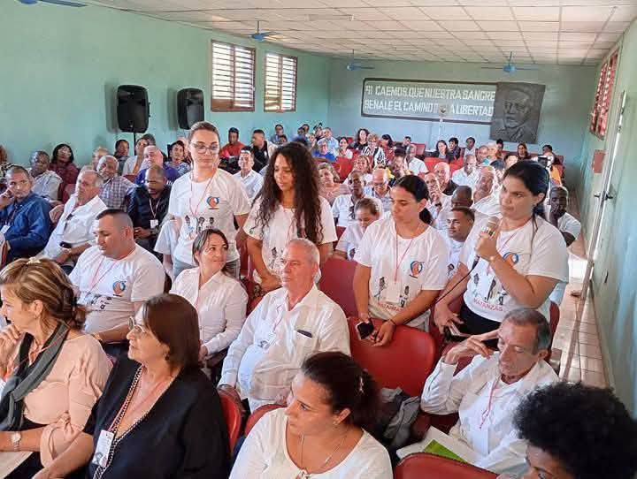 EstatalMatanzas's tweet photo. La ruta joven del Comercio en Matanzas consolida su labor desde la innovación y el desarrollo https://t.co/6FZq1M4CE2