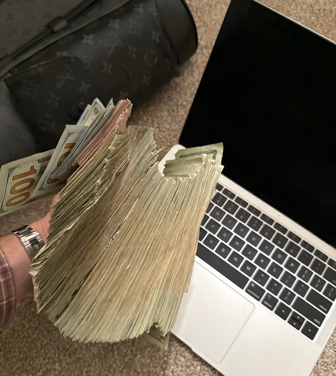 Have a GN trenches. 

Make sure you are following &amp; let’s connect. Shoutout to my president <a href="/realDonaldTrump/">Donald J. Trump</a>