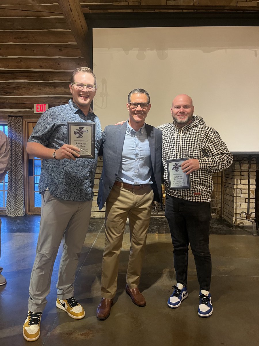 We just had to get these guys an award. They have recognized so many athletes this year.  We were proud to have them at our Girls wrestling banquet. Thanks Thad and Bryan. #callbryansmith.com