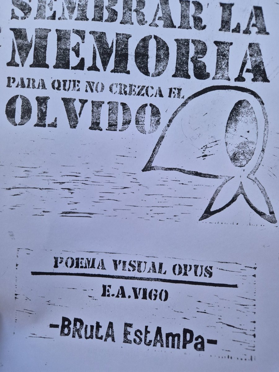 GabySG5's tweet photo. #Madryn 👉🏼 Como todos los años marchamos por la #Verdad, sembrando #Memoria, exigiendo #Justicia 
#NuncaMas  #Son30Mil https://t.co/LqEXgsDw7W