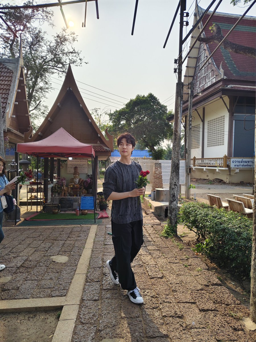 SangminWorld365's tweet image. Worship and make merit with Sangmin. 🙏🏻🥰

@sangminchoi365
#최상민 #Sangminchoi
#Sangmindinneawseries
#ชเวซังมิน #blseries