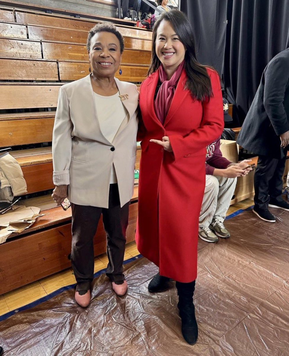 MayorShengThao's tweet photo. @YayAreaNews Under my leadership, Oakland had ONLY 210 violent murders and just 2,950 armed robberies thanks to my highly successful ceasefire strategy.

Crime is practically nonexistent.

I’m proud to endorse Barbara Lee for mayor to continue my legacy.

Vote April 15! https://t.co/hqfUcQSDt0