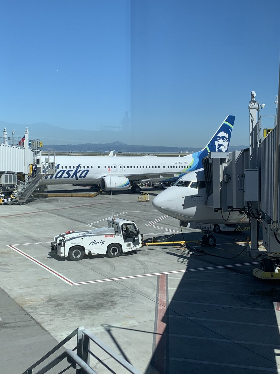 thejaiwolf's tweet image. Thanks Alaska for the free ride home. 😉

#PerksOfTheJob #NoIDontWorkForAlaska