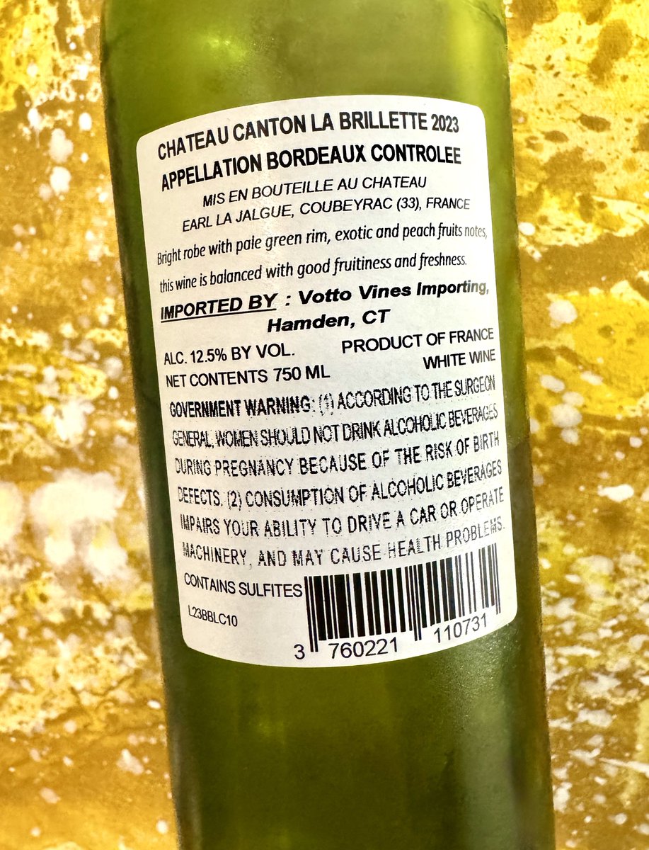 SashaEats's tweet photo. Monday pour 🥂🍇✨
#SashaSips #Bordeaux #wine #WTSO https://t.co/Gj3Gr2KJz3