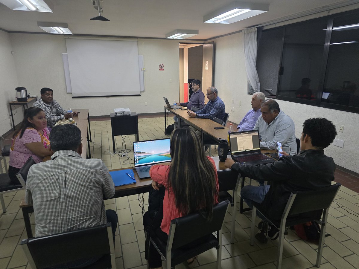 ITTAEL's tweet photo. En el @cicoaxaca se toman acuerdos como todos los lunes en beneficio de #Oaxaca https://t.co/K6CZR594Qg