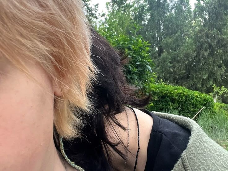 mandi ; aus tweet media