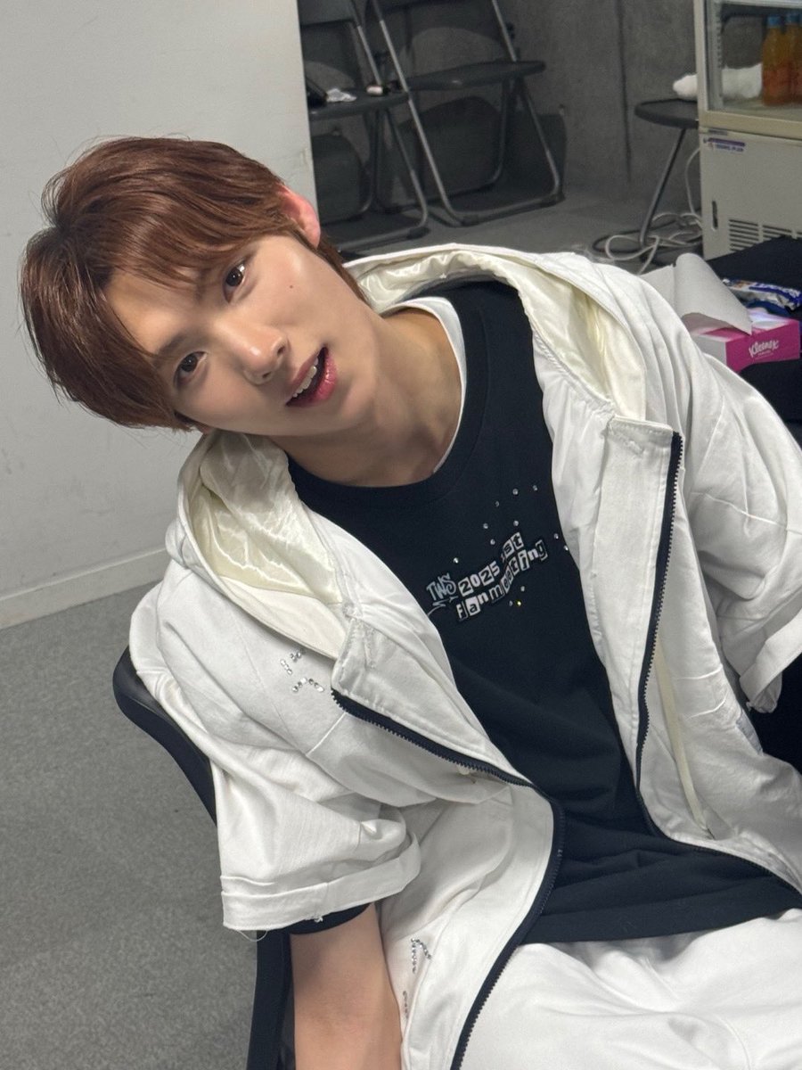 jamsinhigh's tweet photo. 갸루기니 미친 https://t.co/enHjDu5xB3