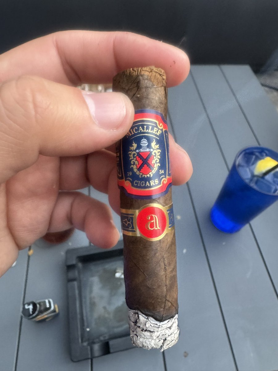 Cigar Chingon tweet media