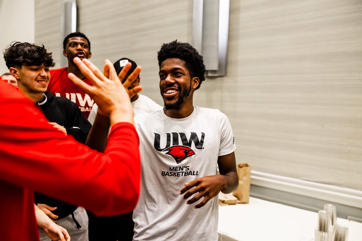 UIWMBB's tweet image. We love @AmaniDrummond10‼️

#ANYWAY