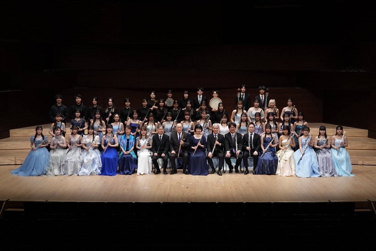 第19回東京音楽大学フルートアンサンブル演奏会

TCMホールでの初のフルートアンサンブル演奏会、無事に終演いたしました。
お越しいただいた皆さま、そして関わってくださった全ての皆さまに深く感謝申し上げます。