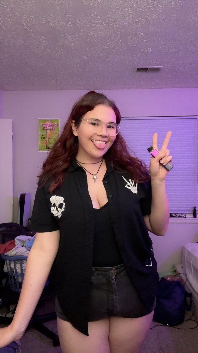 CloudChaser099 tweet media