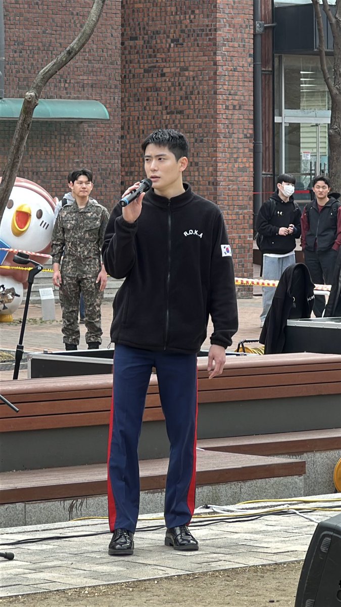 ดูดีแบบไม่ต้องทำอะไรเลย หล่อออกมาจากอินเนอร์