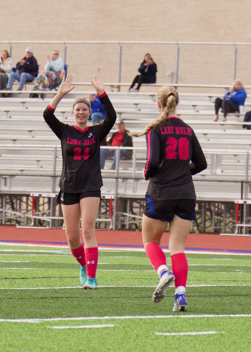 <a href="/lonejacksoccer/">Lone Jack Girls Soccer</a> #24 Jericho Goodson takes a center pass from <a href="/ShullRyley/">Ryley Shull</a> for her first goal of the season and the first goal of the game!
<a href="/LoneJackAD/">Lone Jack Mules Athletics and Activities</a> <a href="/SethGoodson/">Seth Goodson</a>