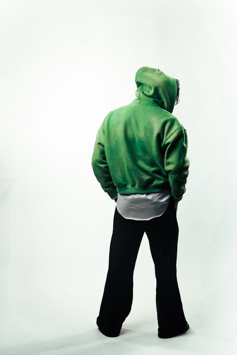 CHLOROPHYLL ZIP HOODIE (IN ACID GREEN).  

AVAILABLE 04.07, 12PM CT.

badenvironment.club