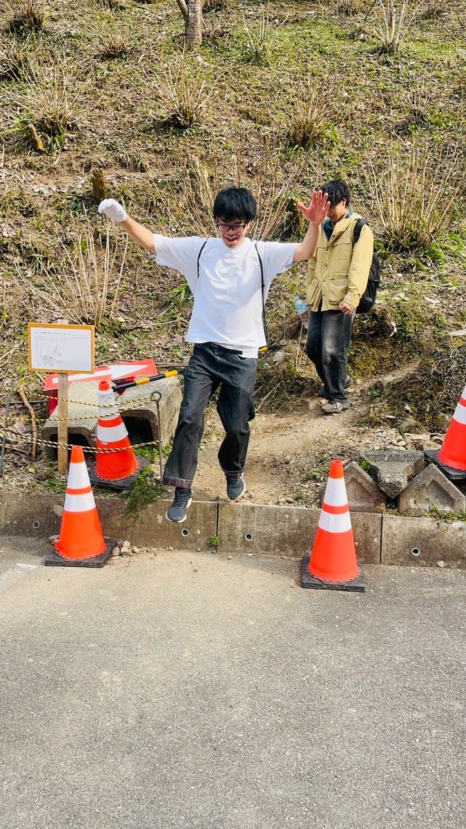 山登りクソ楽しかったけど花粉症が5倍くらい悪化しました