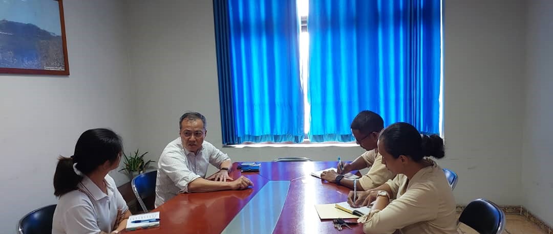 FFspdd's tweet image. Reunião entre equipa Fundação São Paulo ho equipa GX Foundation, Sr. Alan Lau (Senior Adviser) no Sra. Angelina (Field Project Officer) konaba plano instalação Solar Panel nebe mak sei implementa iha território Arquidiocese de Dili (24/3/2025).