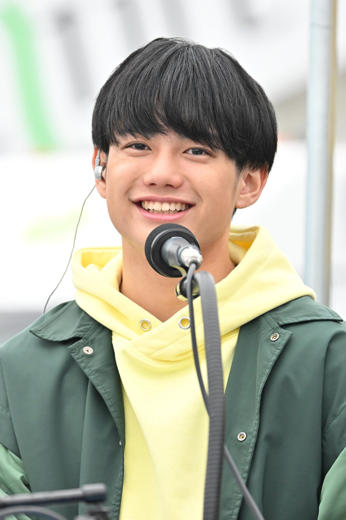 AmBitious 真弓孟之　まとめ売り（値下げ中） AmBitious 真弓孟之 名刺風カード 2枚 - メルカリ