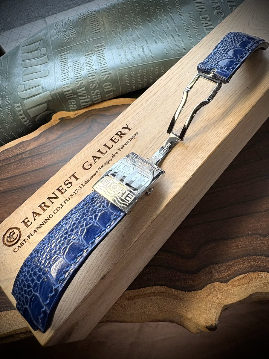 earnest_strap's tweet photo. ロジェデュブイ、シーモア用、オーストレグスカイブルー,アシンメトリー仕立て、、7mm厚。
#ロジェデュブイ #シーモア #seamore https://t.co/vJAwGtc65Q