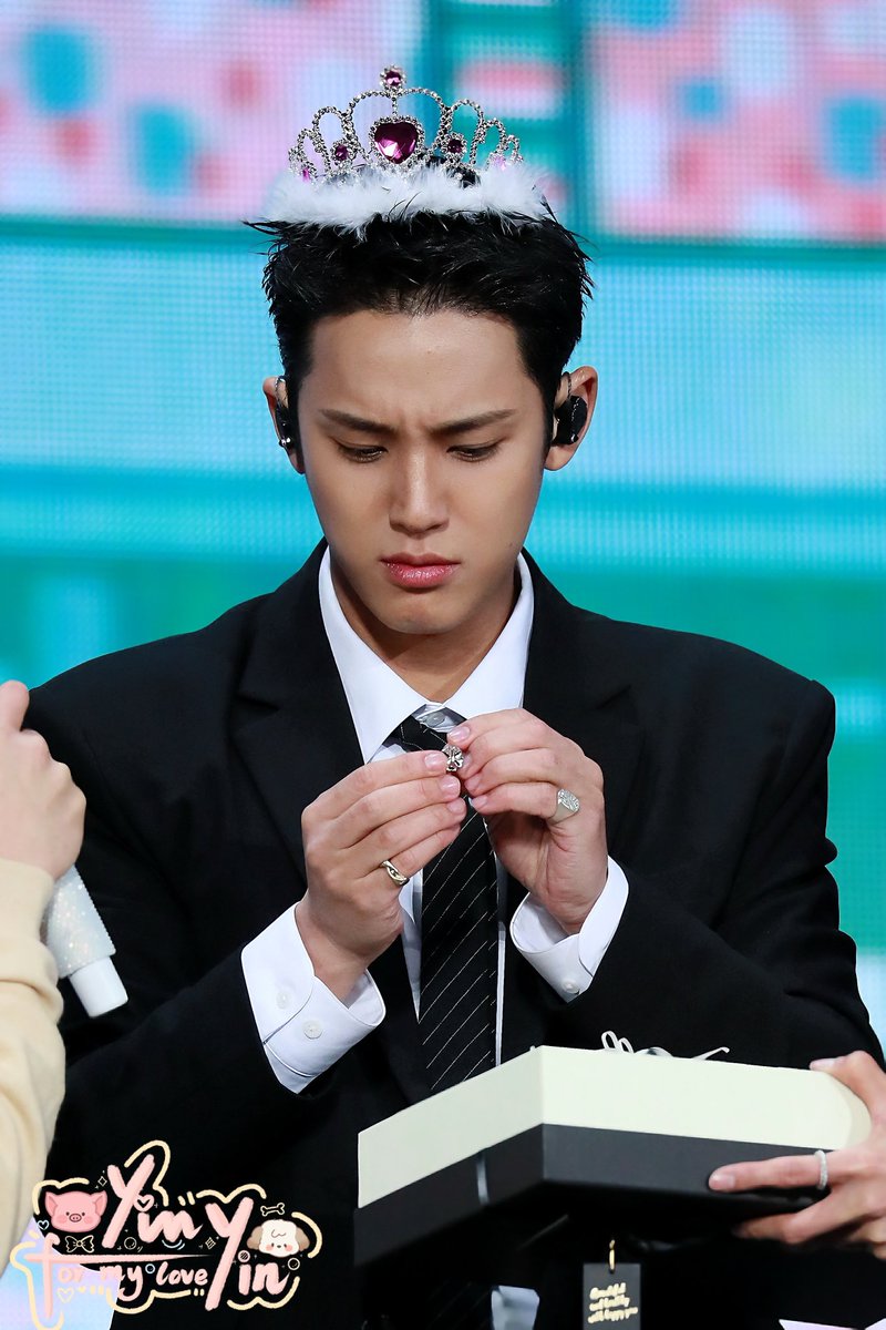 250321 캐럿랜드

Snickers Princess👑

 #민규 #김민규 
#MINGYU 
 #ミンギュ

 #SEVENTEEN 
<a href="/pledis_17/">세븐틴(SEVENTEEN)</a>