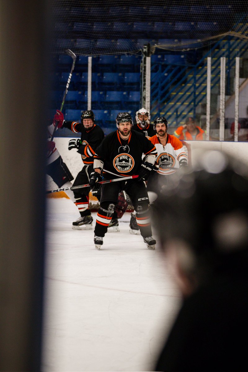 Saturday night was a night as the Lincoln Street Legends took home the King Street Cup and the WNHL, and their fans raised over $1500 to the United Way of Niagara. Which put the WNHL over $11,000 this season in charitable donations, an all-time record for a single season. 🔥🔥🔥