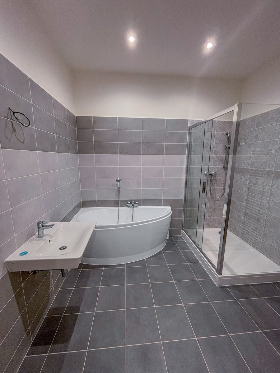 Praha 2 pokračuje v elektronických aukcích
Aukce nájemného se v Praze 2 osvědčily, MČ takto nabízí bydlení už pátým rokem. Novinkou jsou smíšené aukce tedy jednokolové i dvoukolové, které jsou otevřené pro rezidenty i zájemce s trvalým pobytem v ČR.

TZ: bit.ly/41Ys4Jb