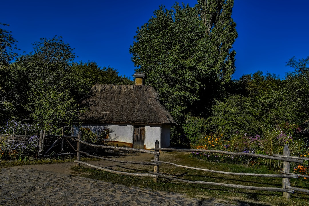 AngelJohns28252's tweet image. véritable escapade hors du temps! #Perouges #VillageMédieval #Escapade #France