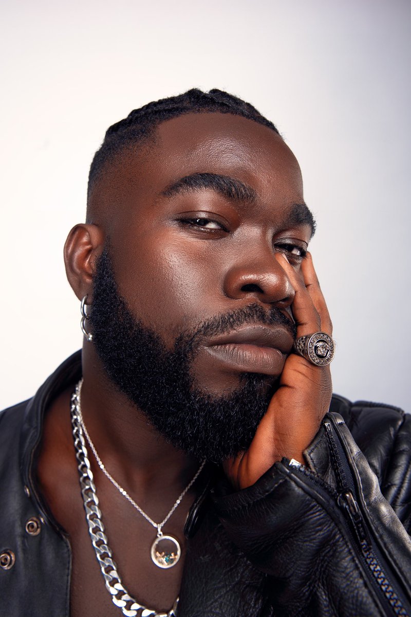 paulnounmuzik's tweet photo. Good morning Ghana🇬🇭, I am Paul Noun. An Afrobeats &amp; Afrofusion artist and my debut EP PEOPLE, PLACES &amp; THINGS is still out. Lock in with me. 👇🏾

🔗: https://t.co/gn7j81vE4L https://t.co/vfI7DrmRbx