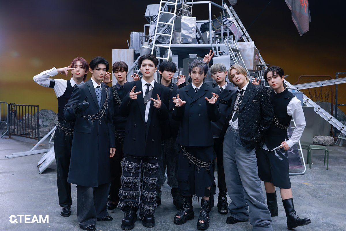 andTEAMofficial's tweet photo. &amp;TEAM 'Go in Blind' Concept Photo Behind Photo

#andTEAM #GoinBlind https://t.co/84QbXPh4vg