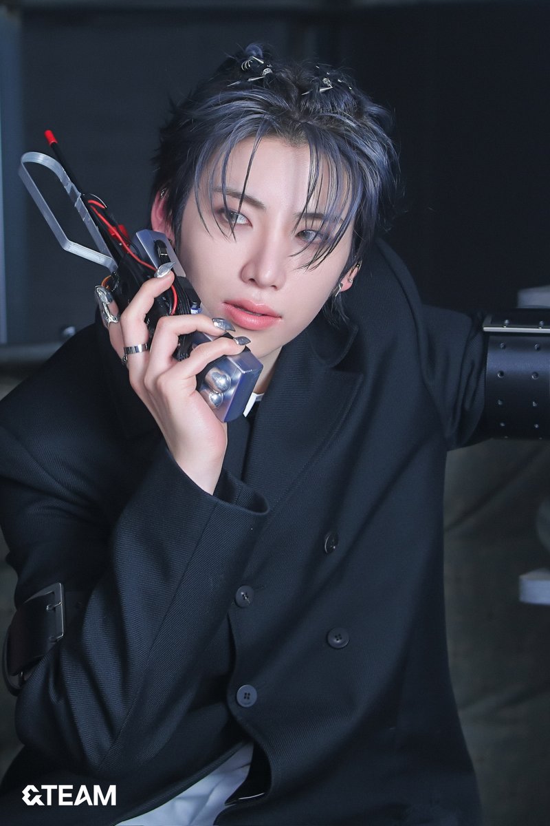 &amp;TEAM 'Go in Blind' Concept Photo Behind Photo

#andTEAM #YUMA
#GoinBlind