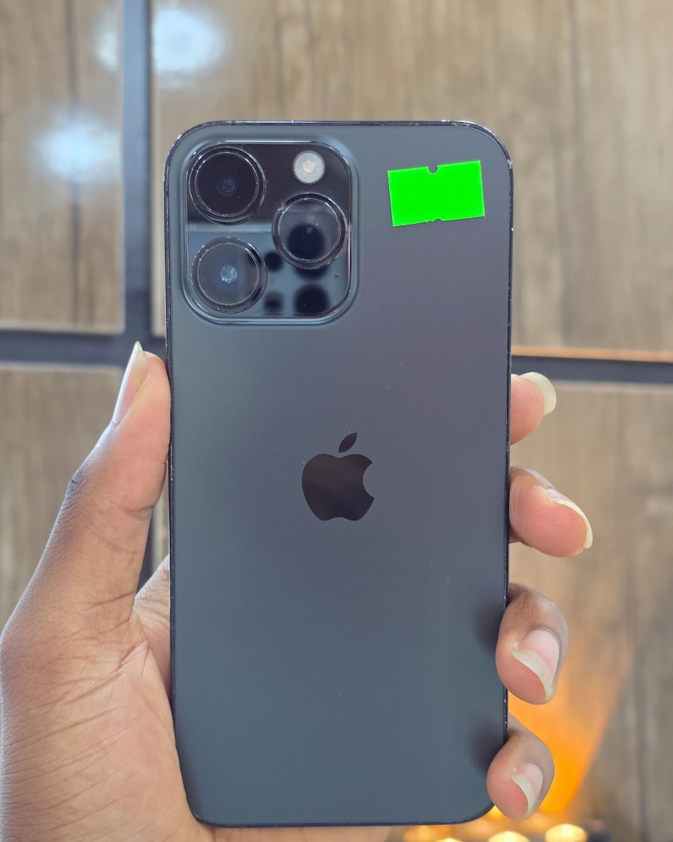 iPhone 14 Pro Max | 128gb | ESim FU | 100 BH (Unverified) 

Price : ₦ 750K

To order Kindly DM, WhatsApp, Call or Walk into our Store.

Raheem: 08107786984

Nationwide Delivery (T&amp;C Applies)

#DRTech #gadget