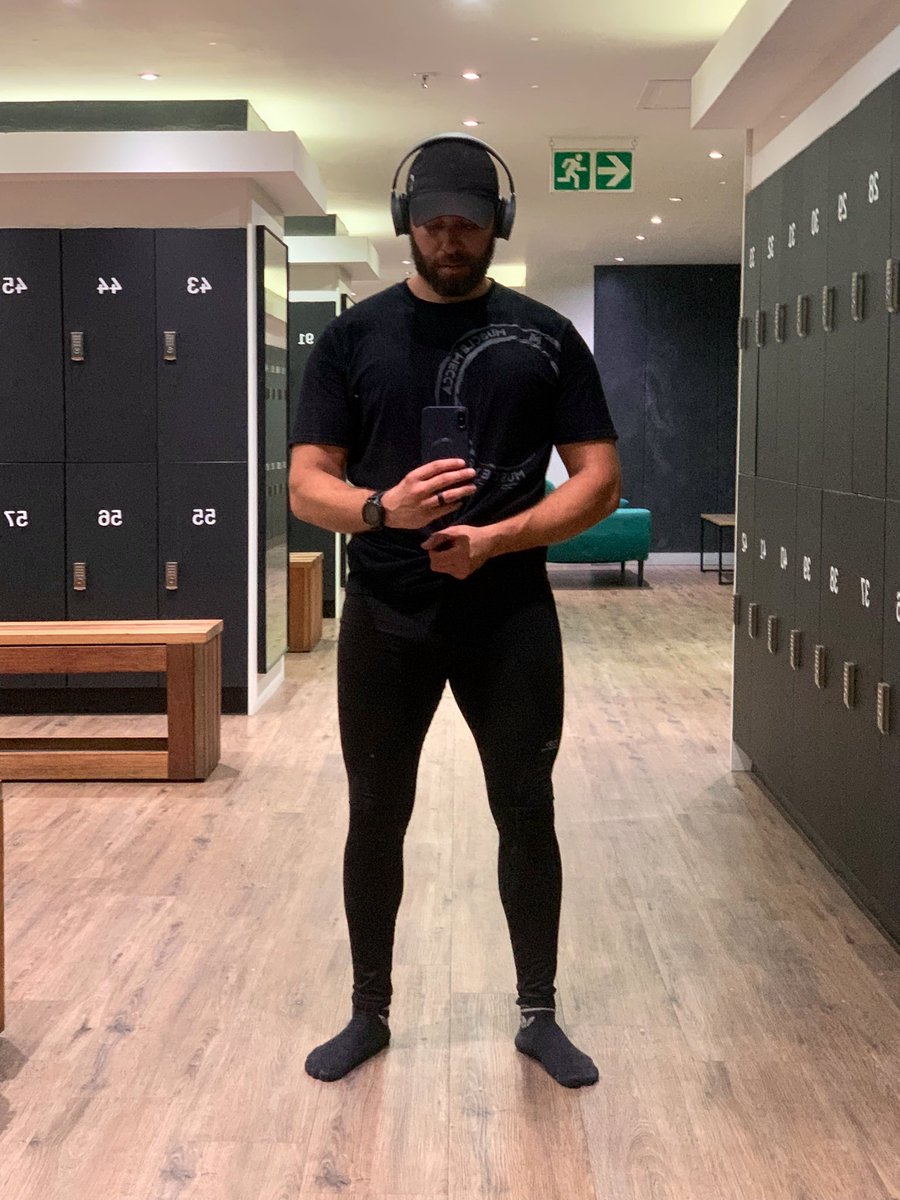 It’s about the work you do when no one is watching. Are you showing up &amp; being consistent for yourself?
Growth is its own reward.