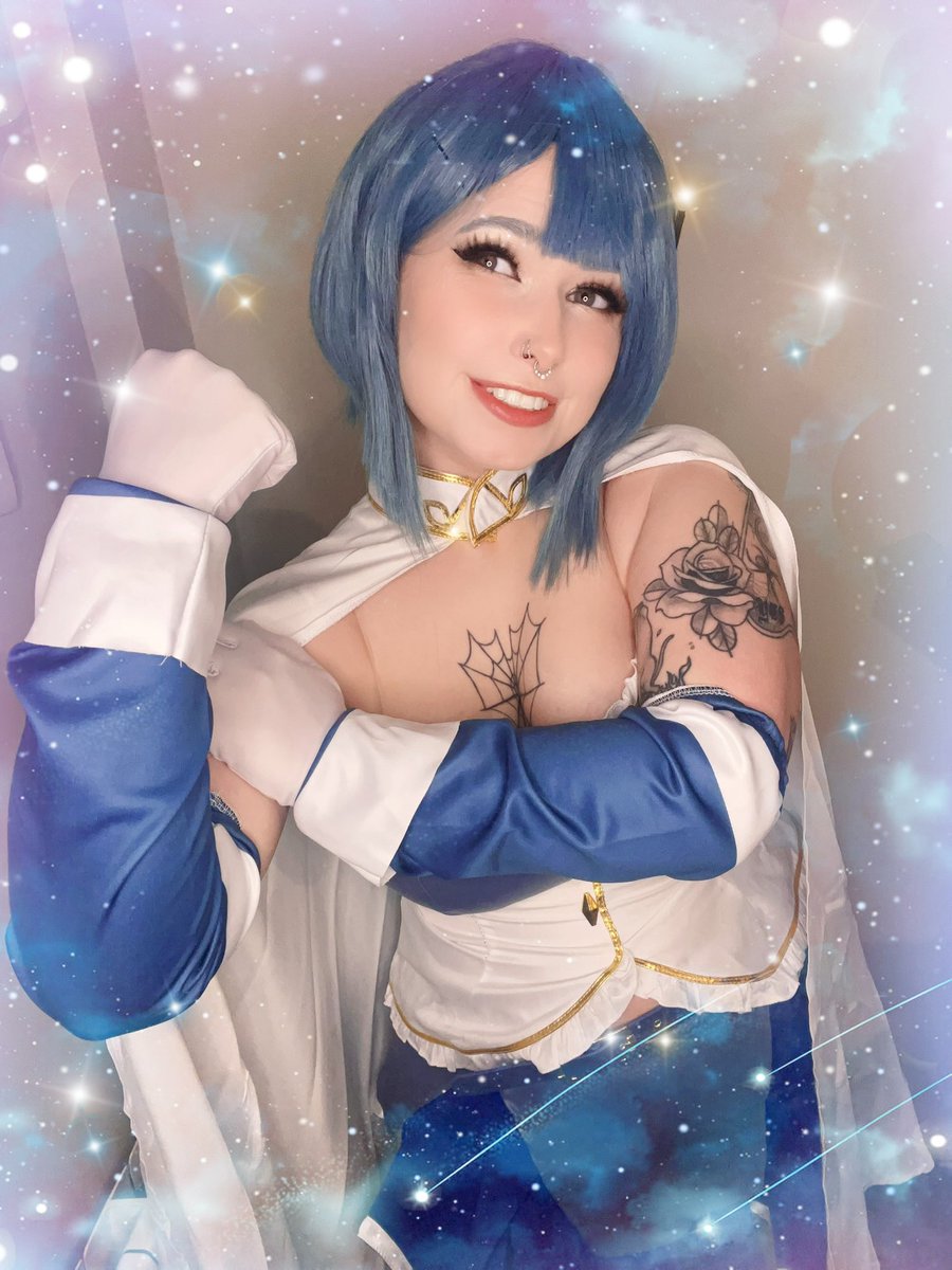 Kiwie_Froot's tweet photo. Don’t know if anyone on here will remember but since 2015 (when I was 14) I’ve had an OBSESSION with Sayaka Miki. I still have the first tweet where I said she’s like me.. well I still feel the exact same way she’s literally ME and I finally cosplayed her 🥹💙 https://t.co/ER4aLJVVTk