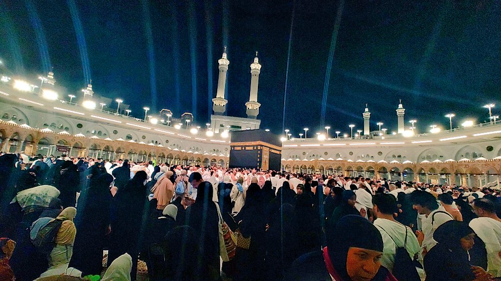 sshoeb7312's tweet photo. 🕋Ya Allah logo k umrah aur jayaz duaein qubool atta farma jinko Makkah ka deedar naseeb hua iss ramdan aur tamam insaniyat ki taklefe dur kr aur unko unki musibaton se ladne ki Taakat atta farma🤲🏻
#MakkahMadinah #Ramadan2025 #HealTheWorld #PeaceBeUponAll #BBBB25 #AGuyFromMumbai https://t.co/bAUgMdEsNp