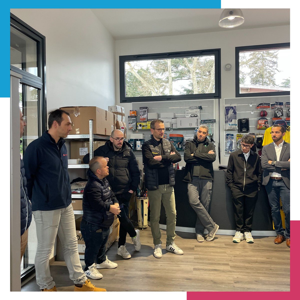 mc2i_solutions's tweet image. [Matinale de l&apos;@esveauche_off] 🌟⚽

Ce matin, nous avons eu le plaisir de participer à la matinale de l’ESV chez Vet Assur.

Un grand merci aux deux dirigeants, Julian et James, pour leur accueil chaleureux. 

#MC2ISolutions #ESV #VetAssur #AndrézieuxBouthéon