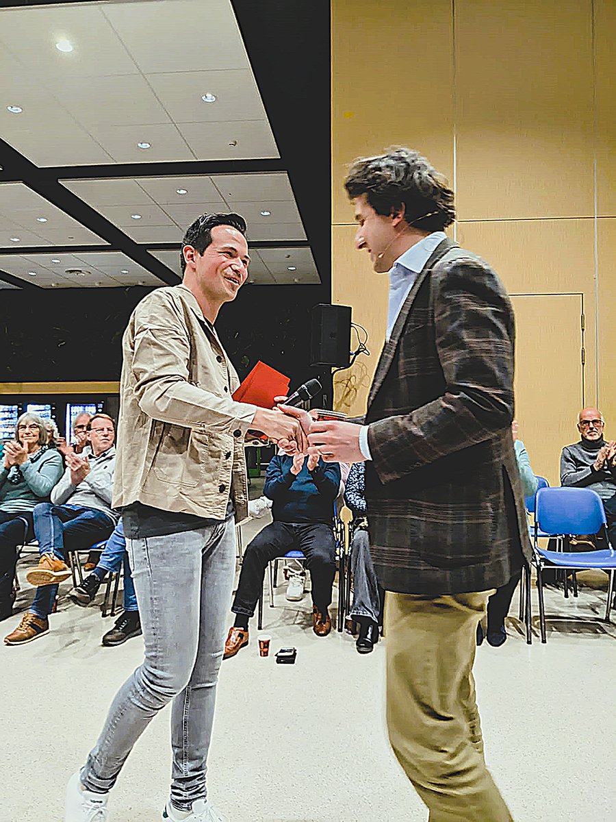 Gisteravond spraken we in Goes met Jesse Klaver over een eerlijker Nederland. Verandering kan, maar alleen samen! 💚 Lees meer op LinkedIn: linkedin.com/in/marco-eeste… #SamenSterker #Goes #GroenLinksPvdA <a href="/groenlinks/">GroenLinks</a> <a href="/PvdA/">Partij van de Arbeid</a> <a href="/jesseklaver/">Jesse Klaver</a>