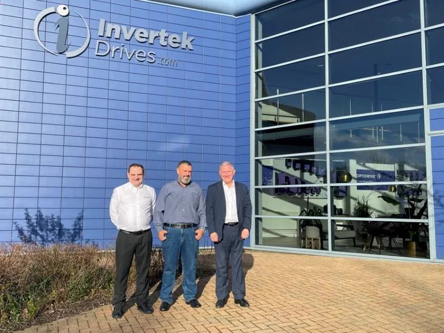 JARNmagazine's tweet image. 📡Press release!
🌍📈 @Invertek_Drives  expands its global footprint in Latin America with the appointment of Vladimir Queiroz as Business Development Manager! 🇧🇷⚙️ Based in São Paulo, he’ll boost #VFD sales across industrial, commercial &amp;amp; #HVAC sectors. 🚀🔌💼 #Automation