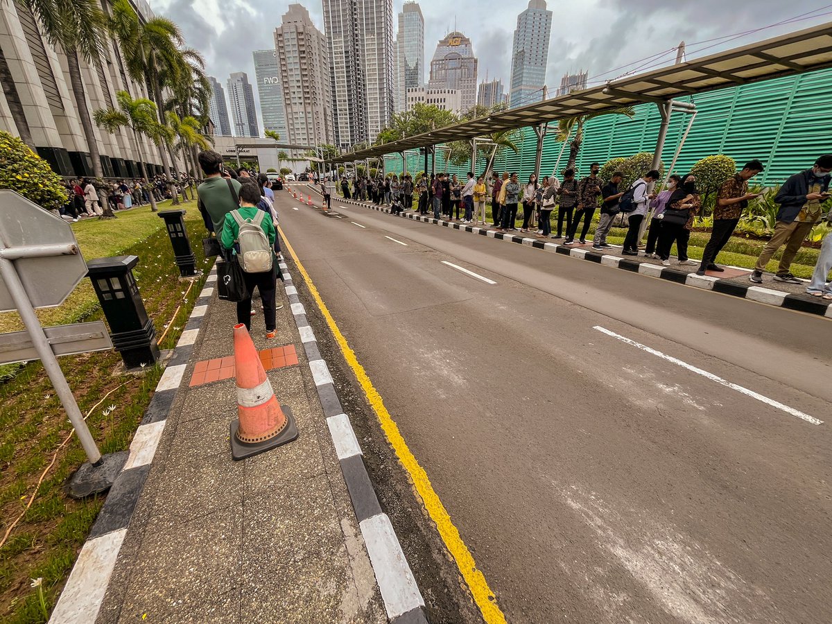 Bank <a href="/bankmandiri/">bank mandiri</a> dengan aset terbesar di Indonesia

Besar juga antusiasme pemegang saham di RUPS BMRI

$BMRI