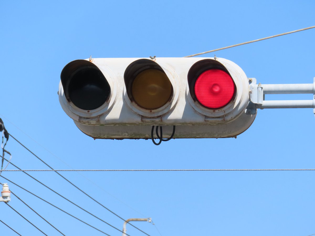神田町の信号機紹介 #信号機 静岡市用宗 宇宙人250mmがあります 静岡県