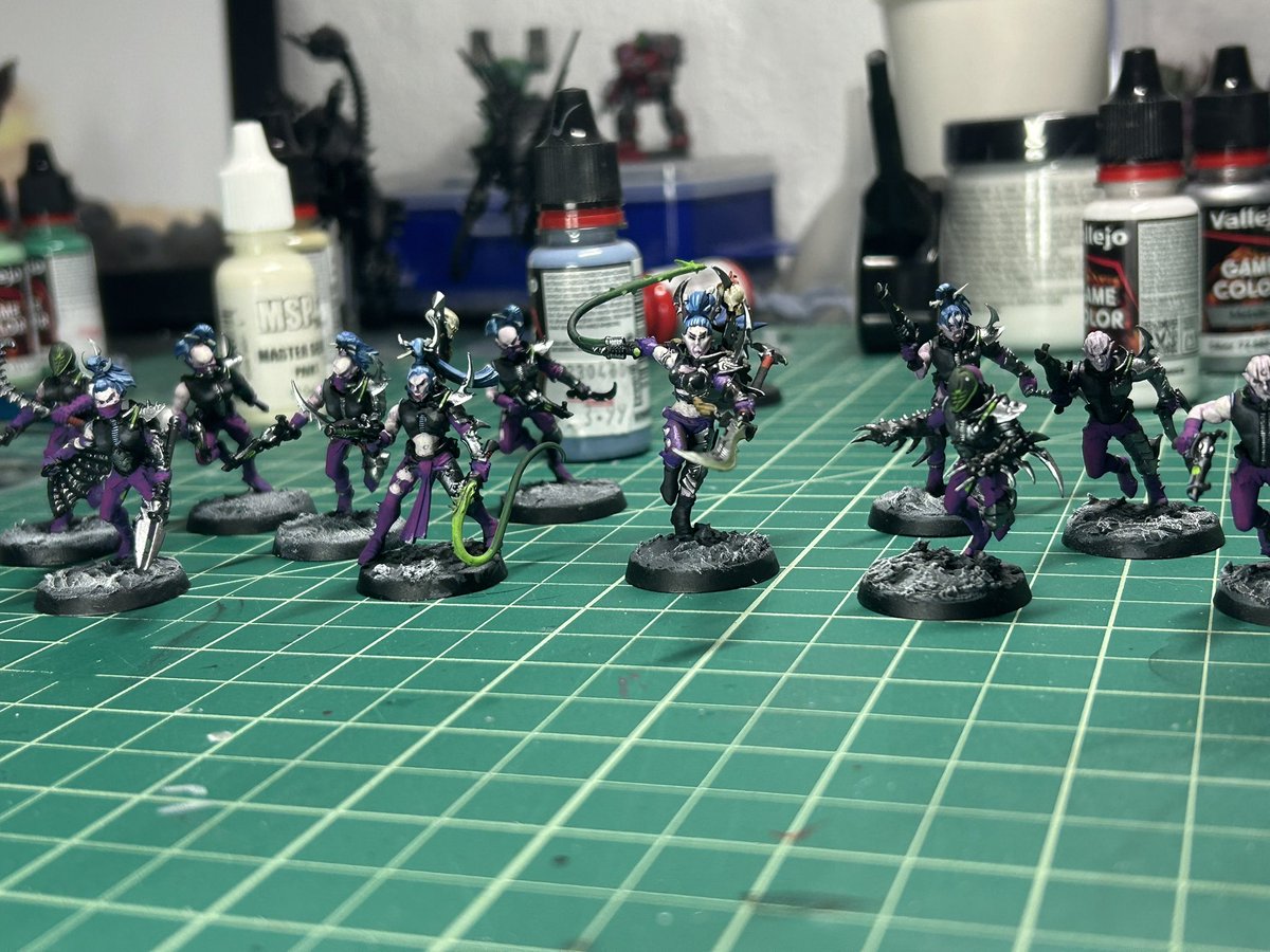 RadDeadman's tweet photo. Wyches wyches wyches
#drukhari #wyches https://t.co/SJHuRXR2kJ