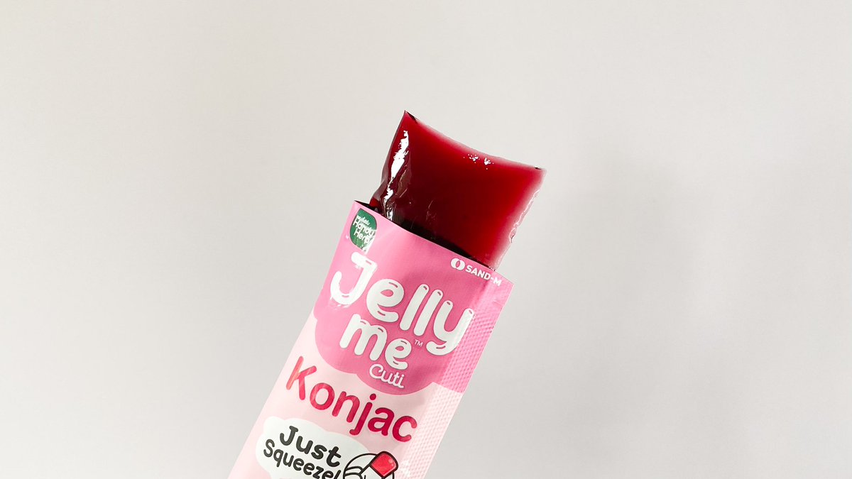 เจลลี่คุมหิวน้องใหม่ มีขายในเซเว่นแล้วว 🌸 Jelly Me Konjac ✨เนื้อเจลลี่บุก แค่ซองเดียวอิ่มนาน อยู่ท้องถึง 3 ชั่วโมง มีกรดอะมิโนสร้างโปรตีนเพิ่มพลังงานทำให้อิ่มนาน มีบำรุงผิวกระจ่างใส ไม่โทรม น้ำตาล 0% คุมหิวได้จริง บอกลาการดูแลหุ่นแบบเดิมๆ ได้เลย อร่อยมากก รสลิ้นจี่และองุ่น  ราคาซองละ 20.- เองค้าบบ 💗🍮

#JellyMe #JellyMeKonjac #JellyMeCuti #ความคิวทิบิลด์ง่ายได้ทุกวัน #รีวิวเซเว่น