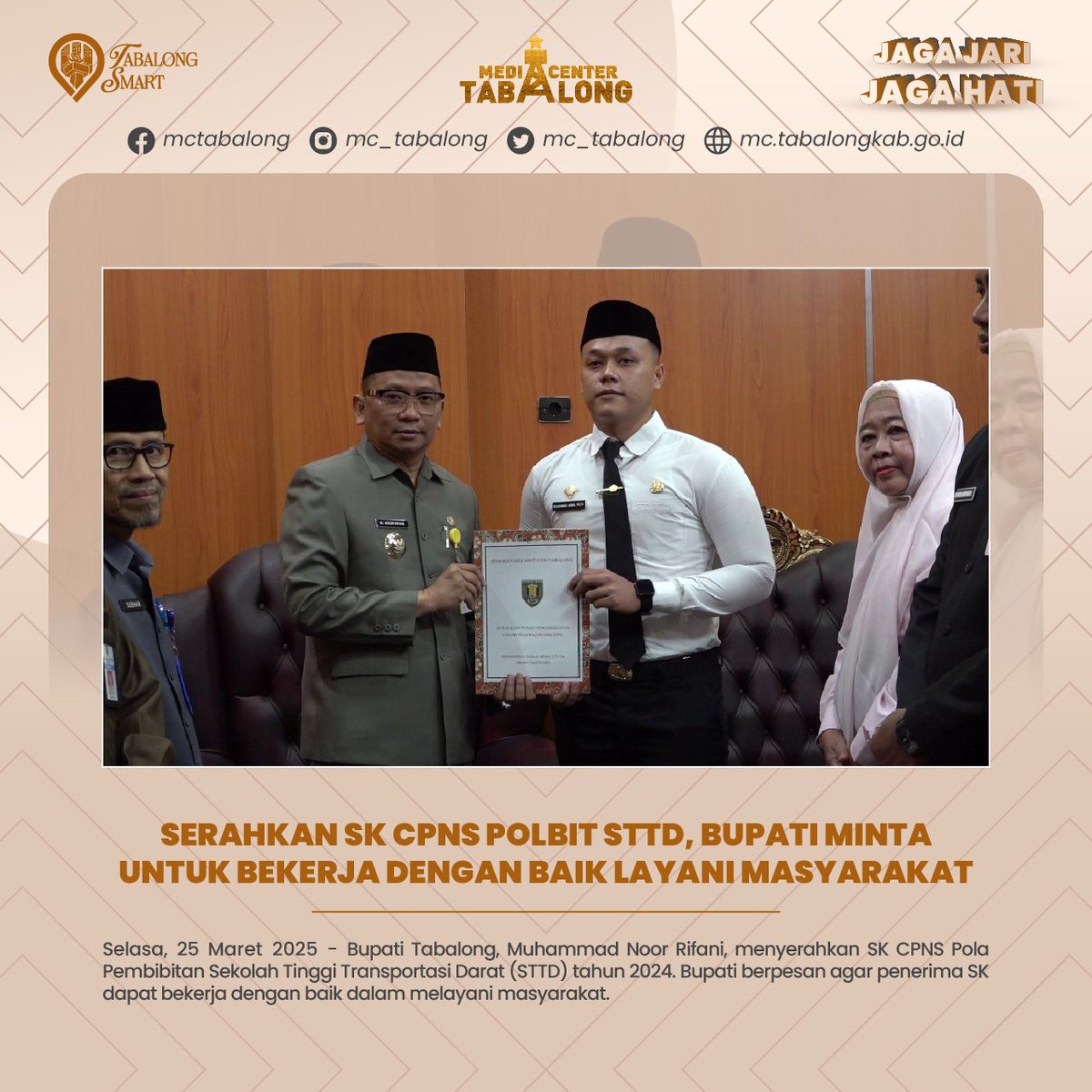 mc_tabalong's tweet photo. Serahkan SK CPNS Polbit STTD, Bupati Minta untuk Bekerja dengan Baik Layani Masyarakat

Link berita terkait:
https://t.co/j92ZeGW4WH

#tabalong #mediacentertabalong https://t.co/zy2MDoRxZA