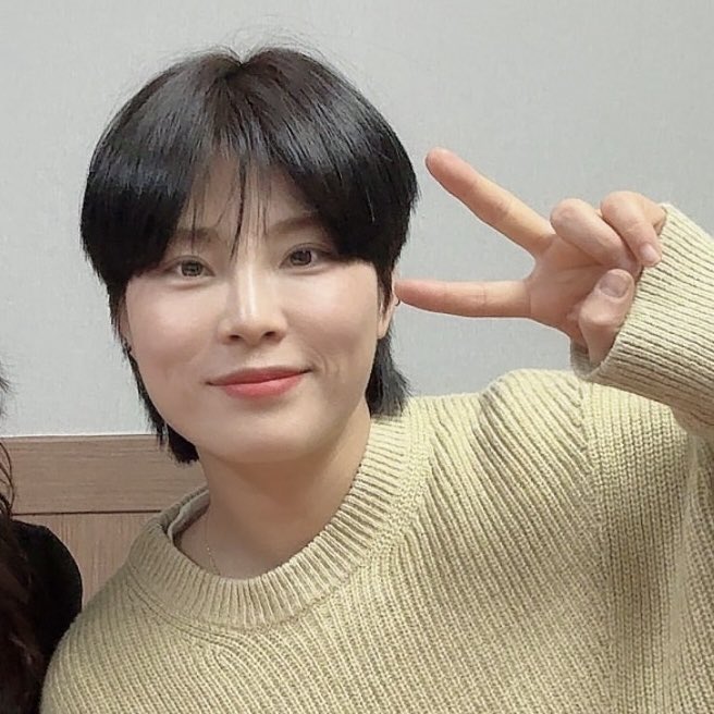 니트입은 폭닥깜냥이 너무귀하잖아,,..