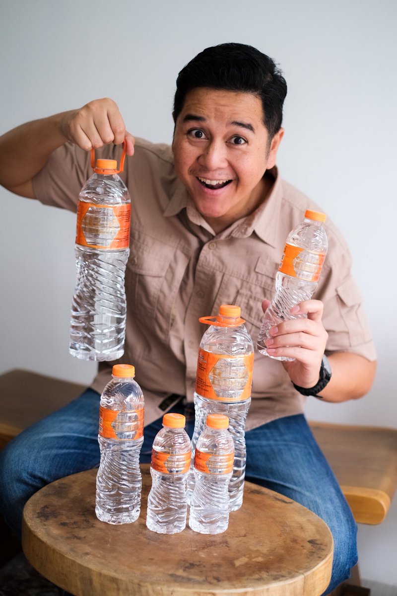 Jangan lupa stock <a href="/VivaCelebrity/">Viva Celebrity</a> air demineral yg tds 0 dan tinggi oksigen utk di perjalanan mudik kalian karena air putih dibutuhkan utk menambah konsentrasi berkendara 🙏🏼