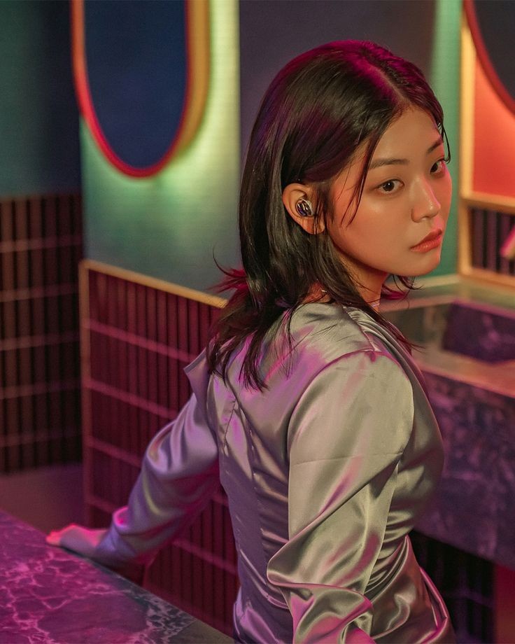 monkeyalpaca's tweet photo. CHECKMATE – #jaeseulgi AU where Woo Seulgi just wanted to save her business, but now she’s stuck in an arranged engagement with Yoo Jaeyi—a carefree, slightly chaotic lawyer who seems to be enjoying this setup way too much. https://t.co/GkXS3fSdM9