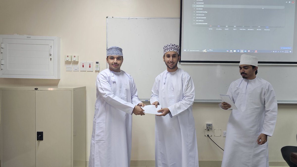 a_s_alkudami's tweet photo. مسابقات CTF
#تعلم_رقمي_آمن_ومستدام
@EduGovOman 
@EduDakGov 
@DeduAc2021 
@ishraf2022 
@DakhiliyahI https://t.co/GvZ2GrnCSS