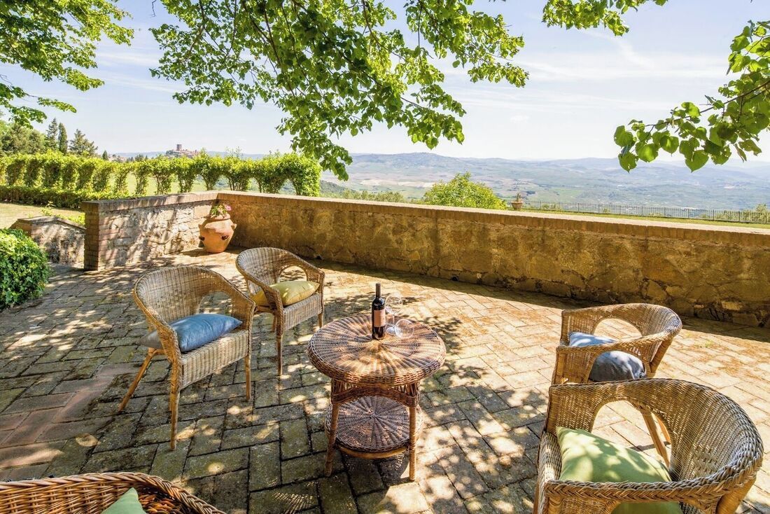 Angela Cohen tweet media