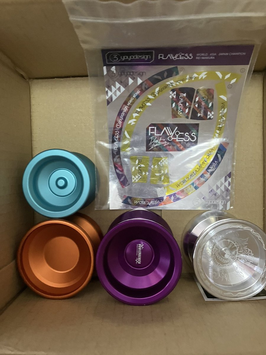 koukichandesu's tweet photo. ネストで買い物したよ。
mowlのAD。rawの輝きヤバい😱
あとは、Aceyoのエアー2みたいな奴。
キズナさんとこのカリア。
意味?訳を調べると病名になる紫のヨーヨー。
フローレスステッカー✨️
楽しむぞー✨️
#ヨーヨー
#mowl
#mowlAD https://t.co/QNYbvKmg9z